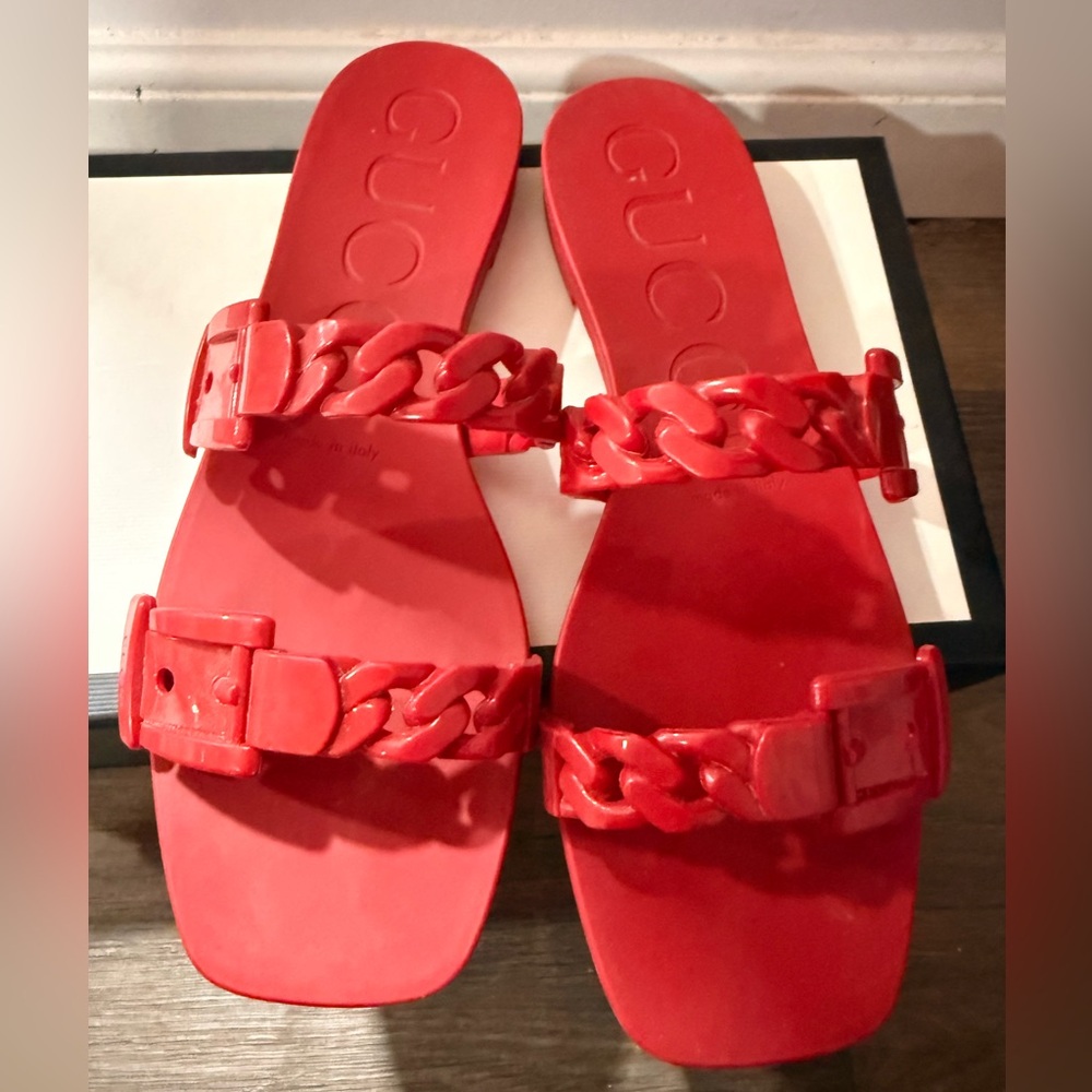 Gucci Vibrant Red Chain Sandals